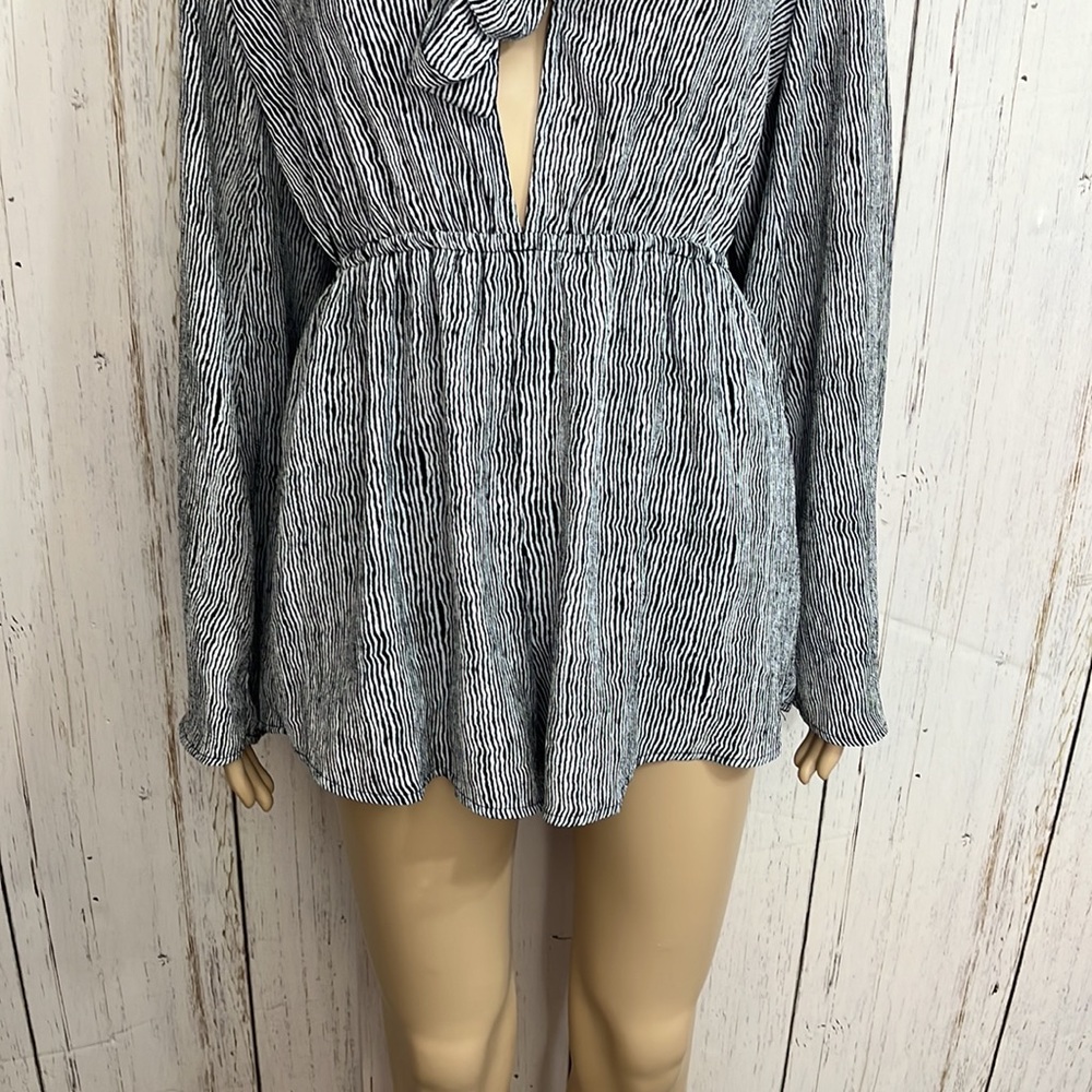 audrey 3+1 Open Front Romper - Picture 7 of 13